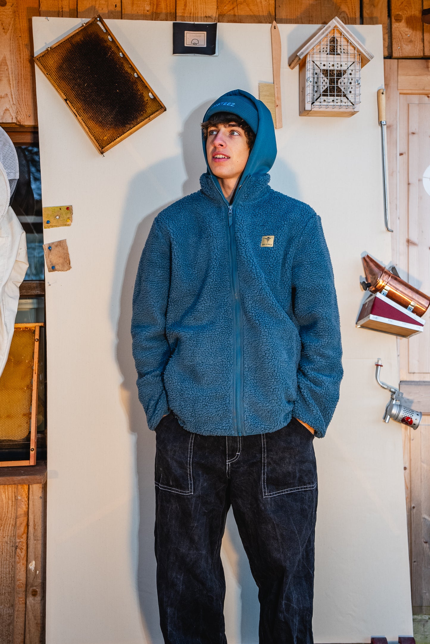 BEESTEEZ - Teddyjacke Blau
