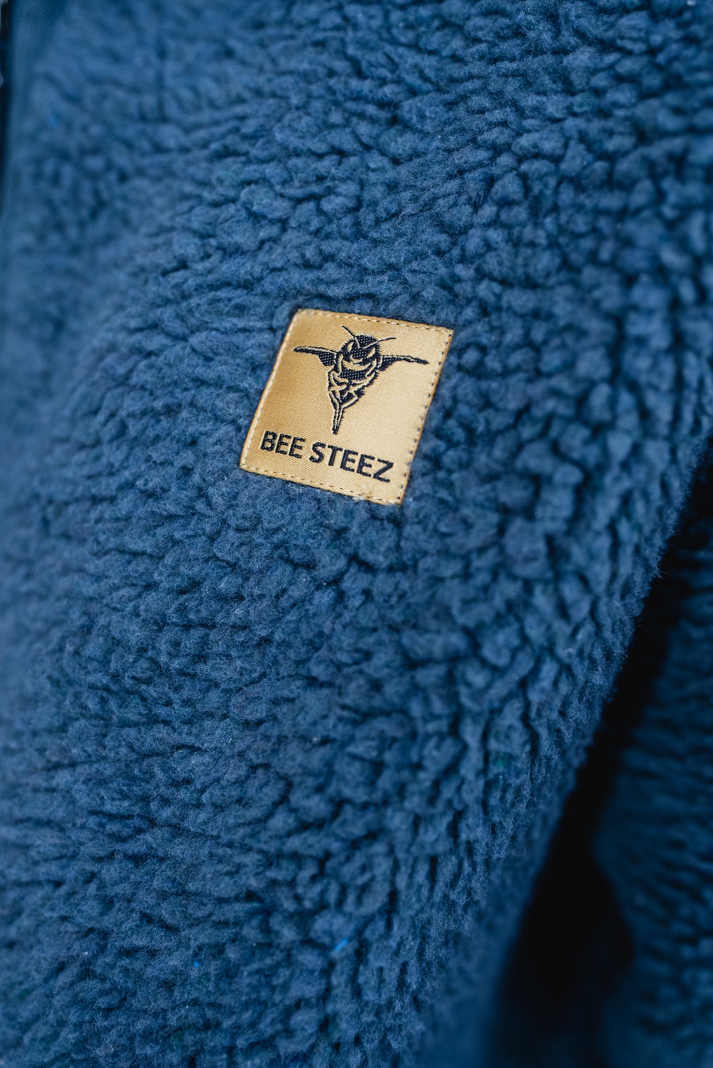 BEESTEEZ - Teddyjacke Blau