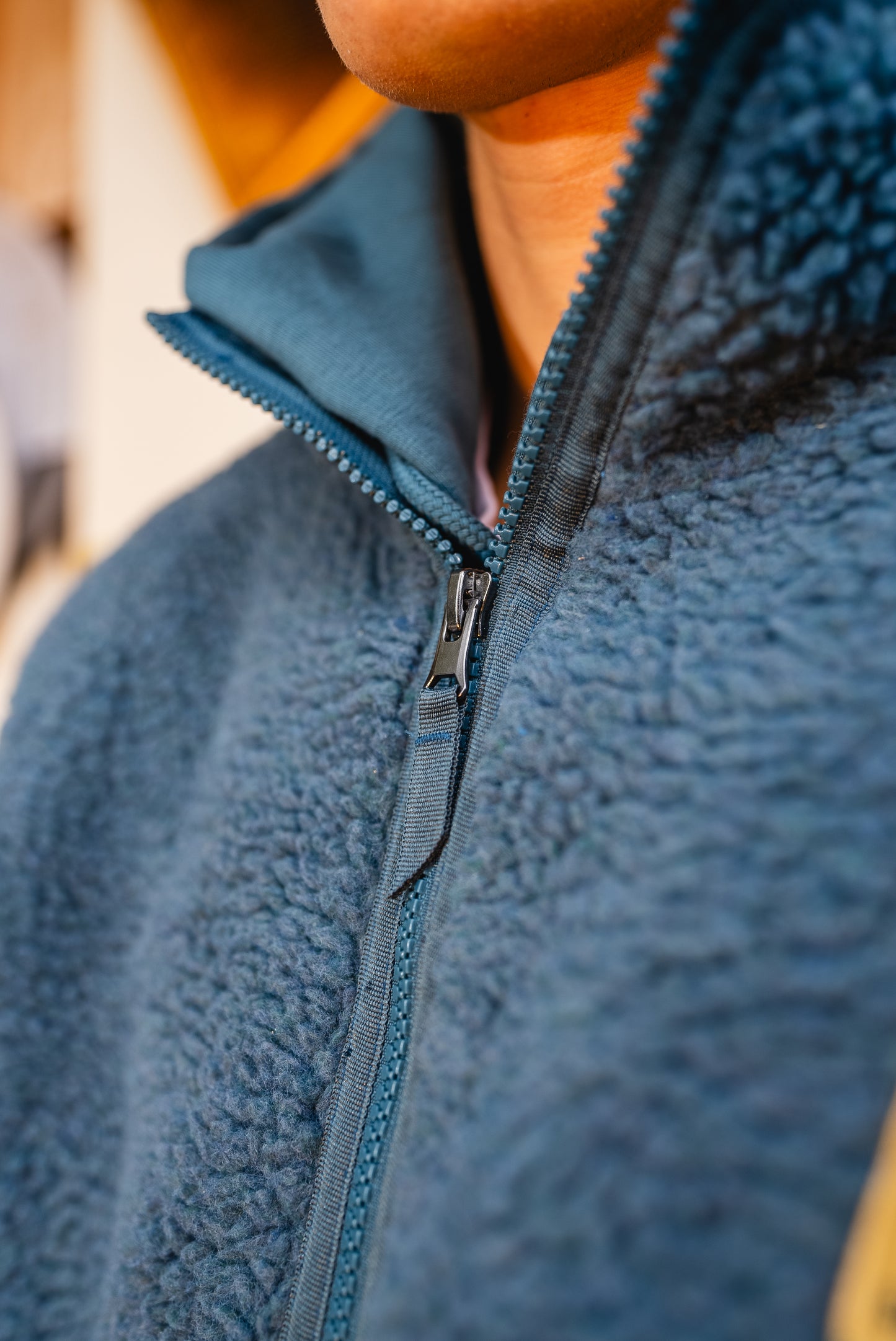 BEESTEEZ - Teddyjacke Blau