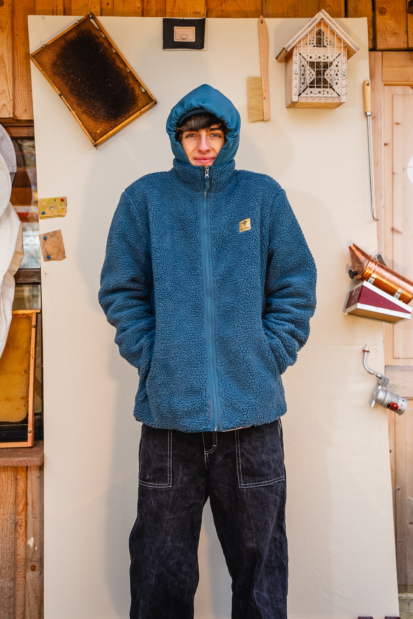 BEESTEEZ - Teddyjacke Blau