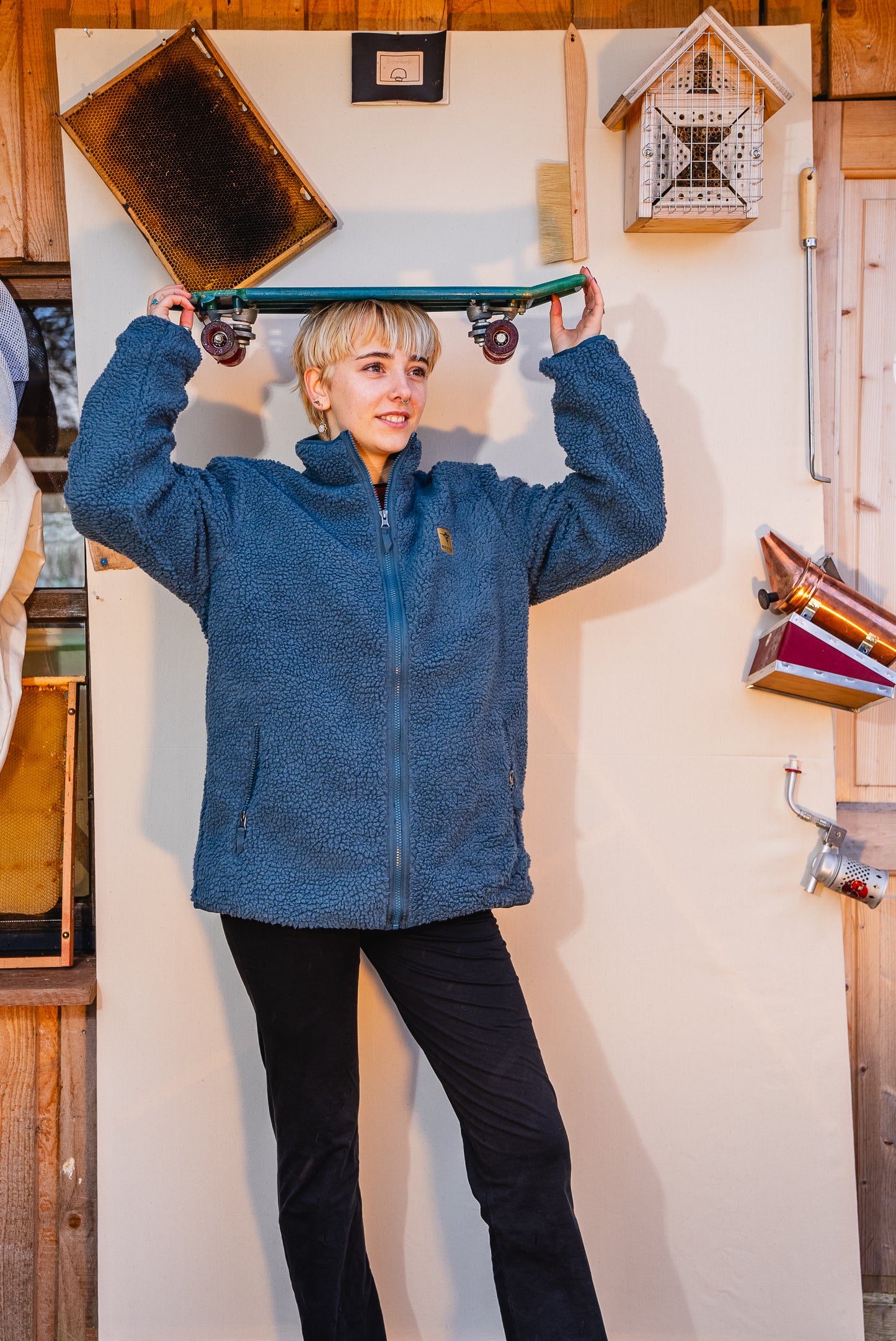 BEESTEEZ - Teddyjacke Blau