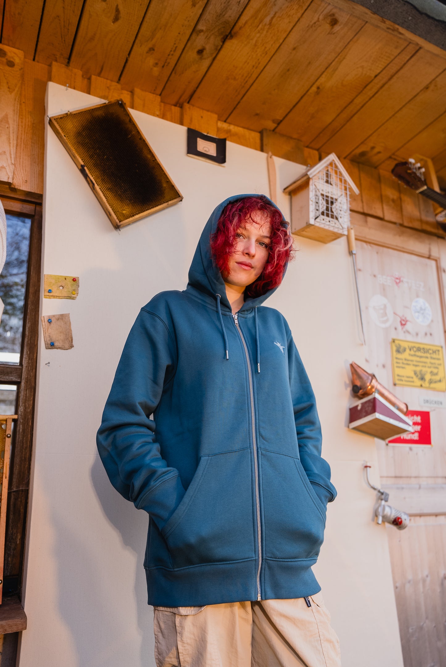 BEESTEEZ - Zipper Hoodie Blau