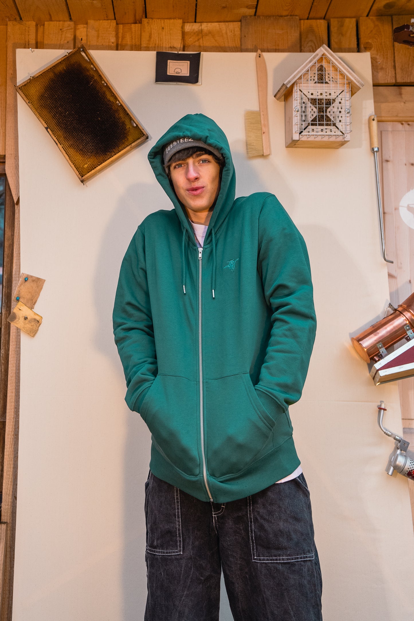 BEESTEEZ - Zipper Hoodie Glazed Green
