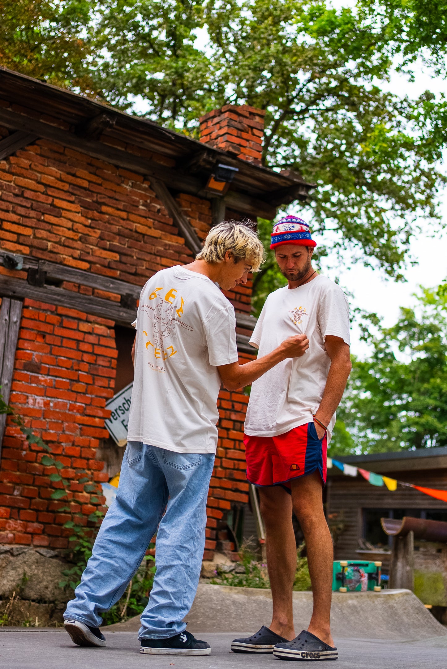 BEESTEEZ - T-Shirt vintage white